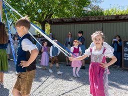 Maibaum26