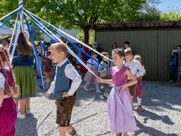 Maibaum26